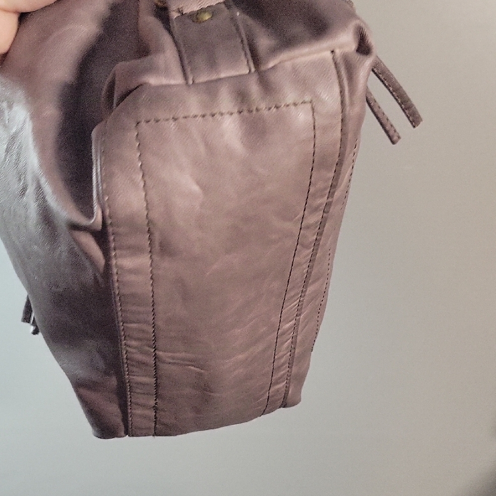 Stone Mountain Accessories Gray Crossbody Bag Practical Design View 4